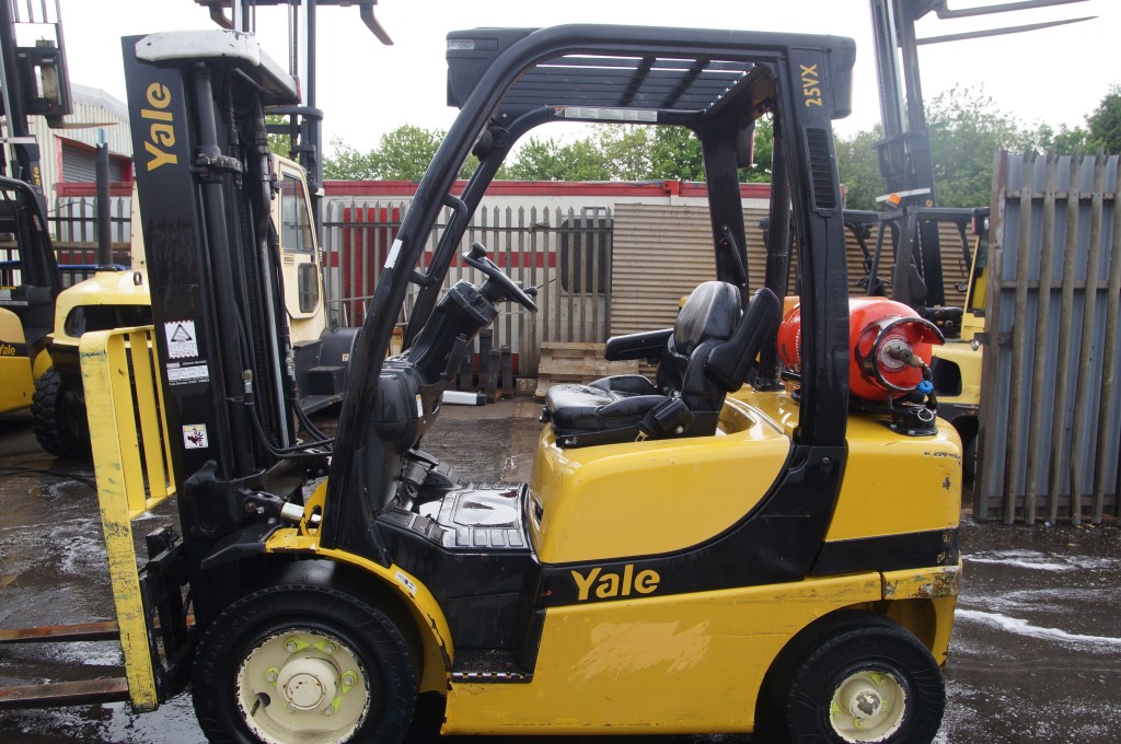 used yale gas forklift
